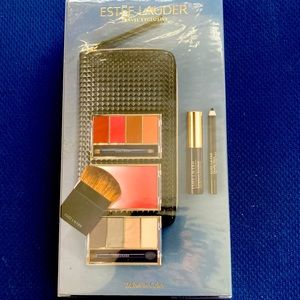 Estée Lauder- Travel In Color set, travel exclusive. New and sealed.